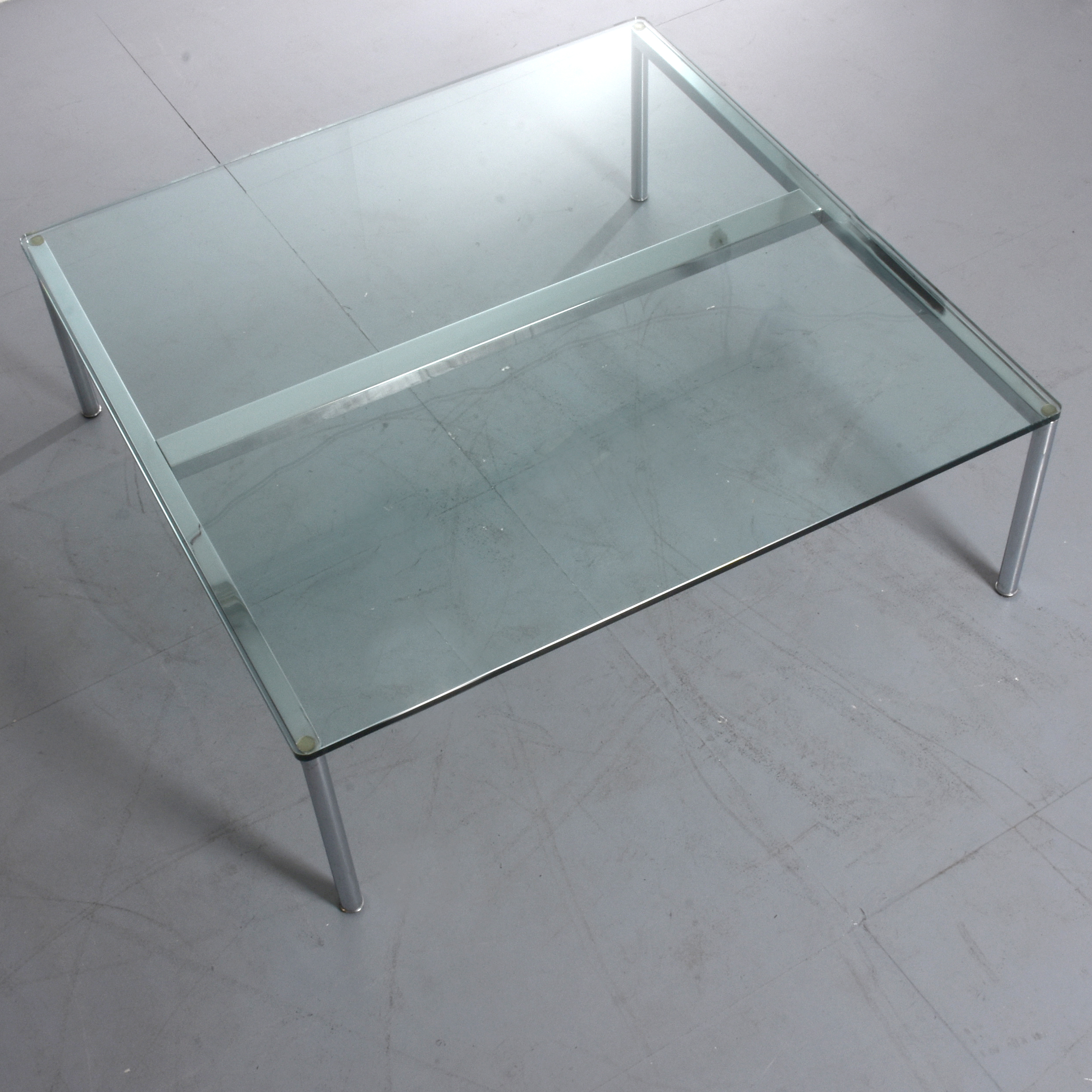 Glastisch, 110x110cm, Chromgestell, gebrauchte Büromöbel