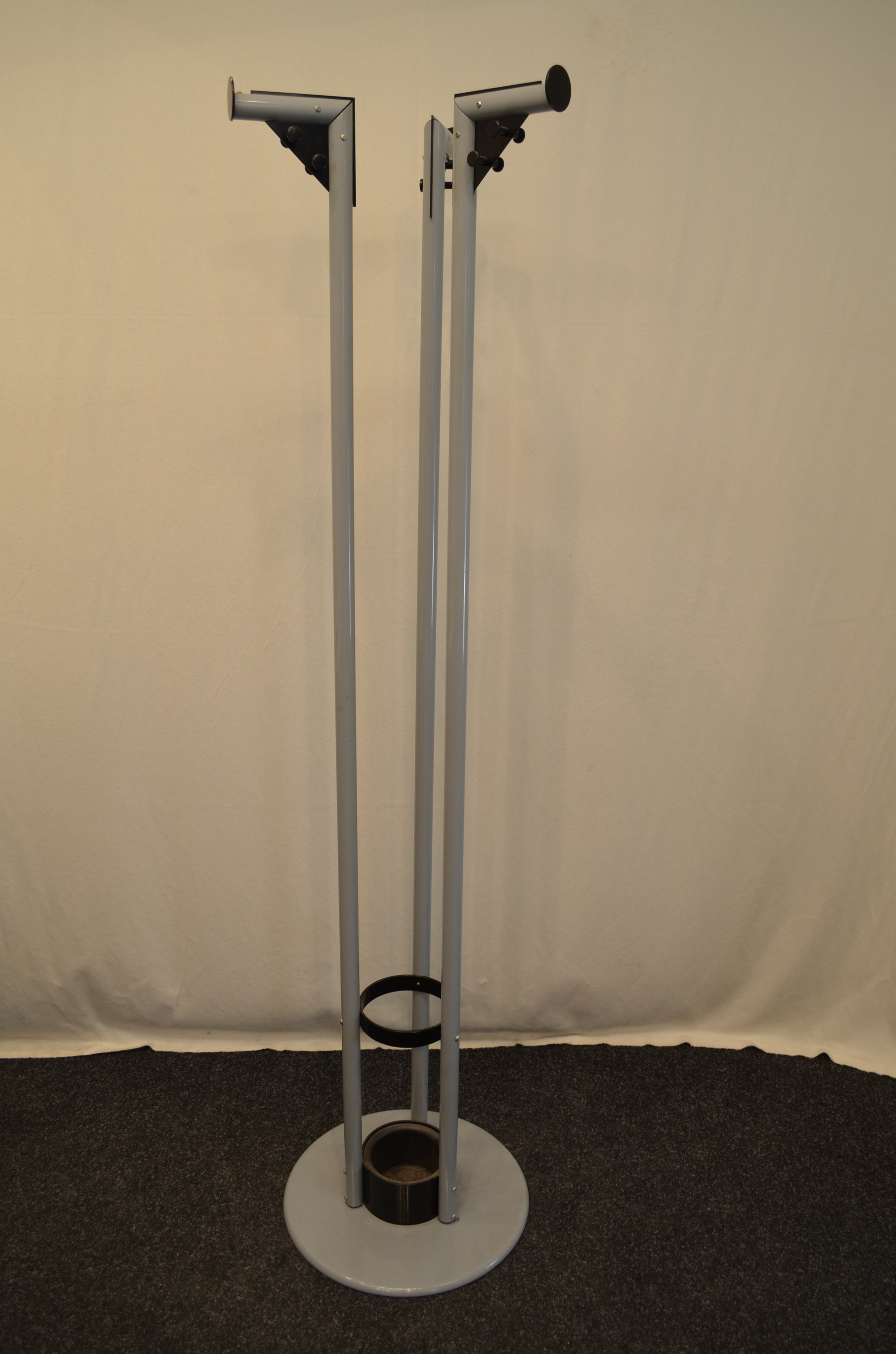 Garderobenständer mit Schirmständer 175cm, grau/ schwarz, gebrauchte Büromöbel